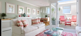 Lovely two bedroom flat with patio in Notting Hill