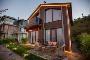 Exterior - Poison Garden Suite & SPA (Trabzon)