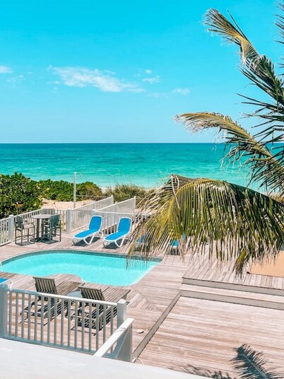 Beachfront 6br/5ba Home in Hopetown Bahamas w/ Pool and Large Deck