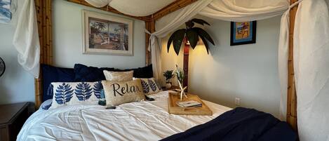 3 habitaciones, tabla de planchar con plancha y cuna de viaje