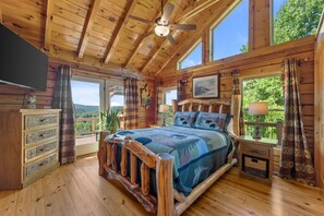 6 habitaciones, tabla de planchar con plancha y cuna de viaje