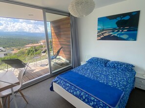 1 غرفة نوم ومكواة/لوح كي وواي فاي مجانًا