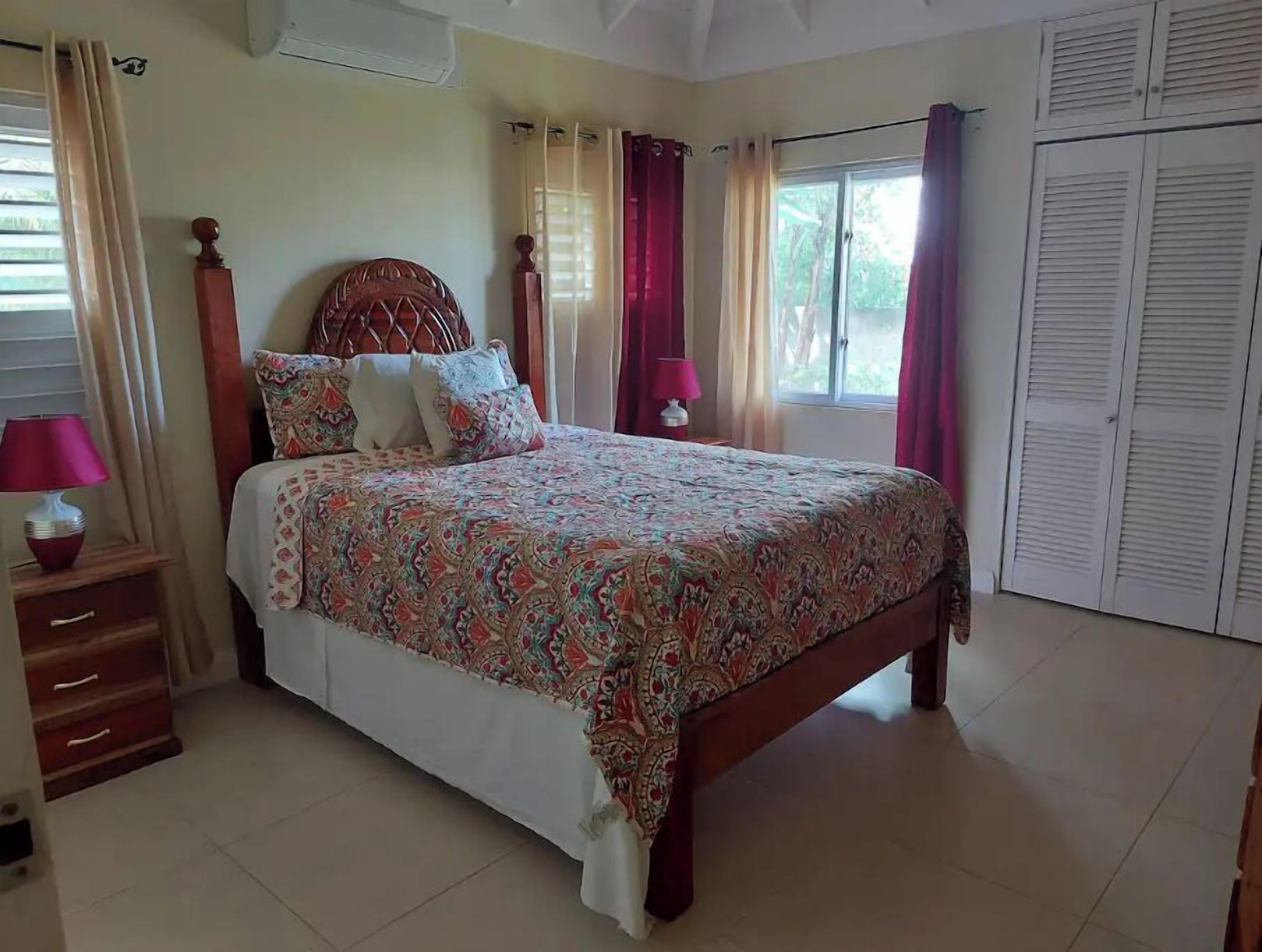 3 間睡房、熨 斗/熨衫板、免費 Wi-Fi、床單