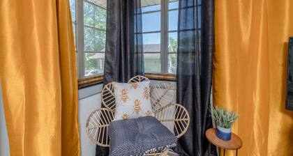 Honey Hive in Rockaway Beach