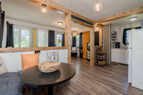 Honey Hive in Rockaway Beach