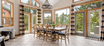 Chateau Lawrence | Pool Table | Kids' Gaming Room