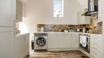 Cottage | Interior