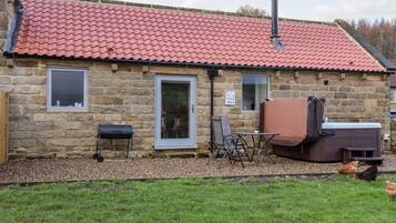 Cottage | Property grounds