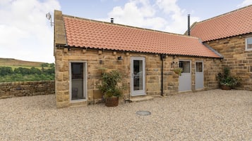 Cottage | Front of property