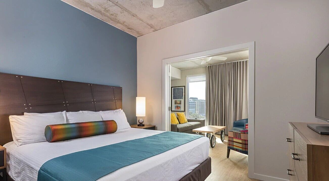 Beautiful Studio, West  8th Street Austin
