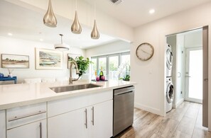 Private kitchen - Miami's Best upscale location (Coral Gables)