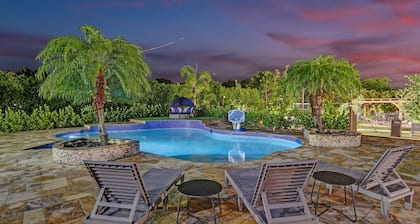 Luxury 8-BR with Pool, Basketball & Volleyball