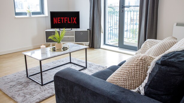 Appartement, salle de bains attenante | Bar lounge