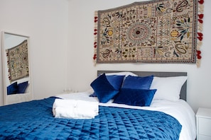 Room - Apartment in Manchester (Salford)