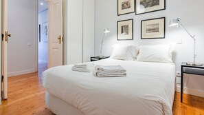 2 soverom, strykejern/-brett, wi-fi (inkludert) og sengetøy