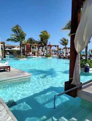 Pool - The Grand Bliss (Q.R.)