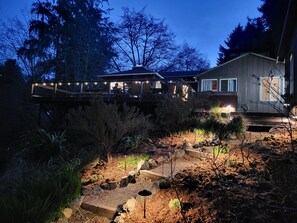 Exterior - 🌲🩴 Your own lodge in town yet private & spacious with game room & hot tub - Trail to Beach (Trinidad)