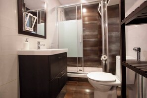 Hair dryer, towels - P9MDR305 - Nice apartment in Poble Sec (Barcelona)