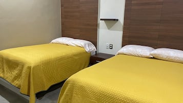 Bügeleisen/Bügelbrett, kostenloses WLAN