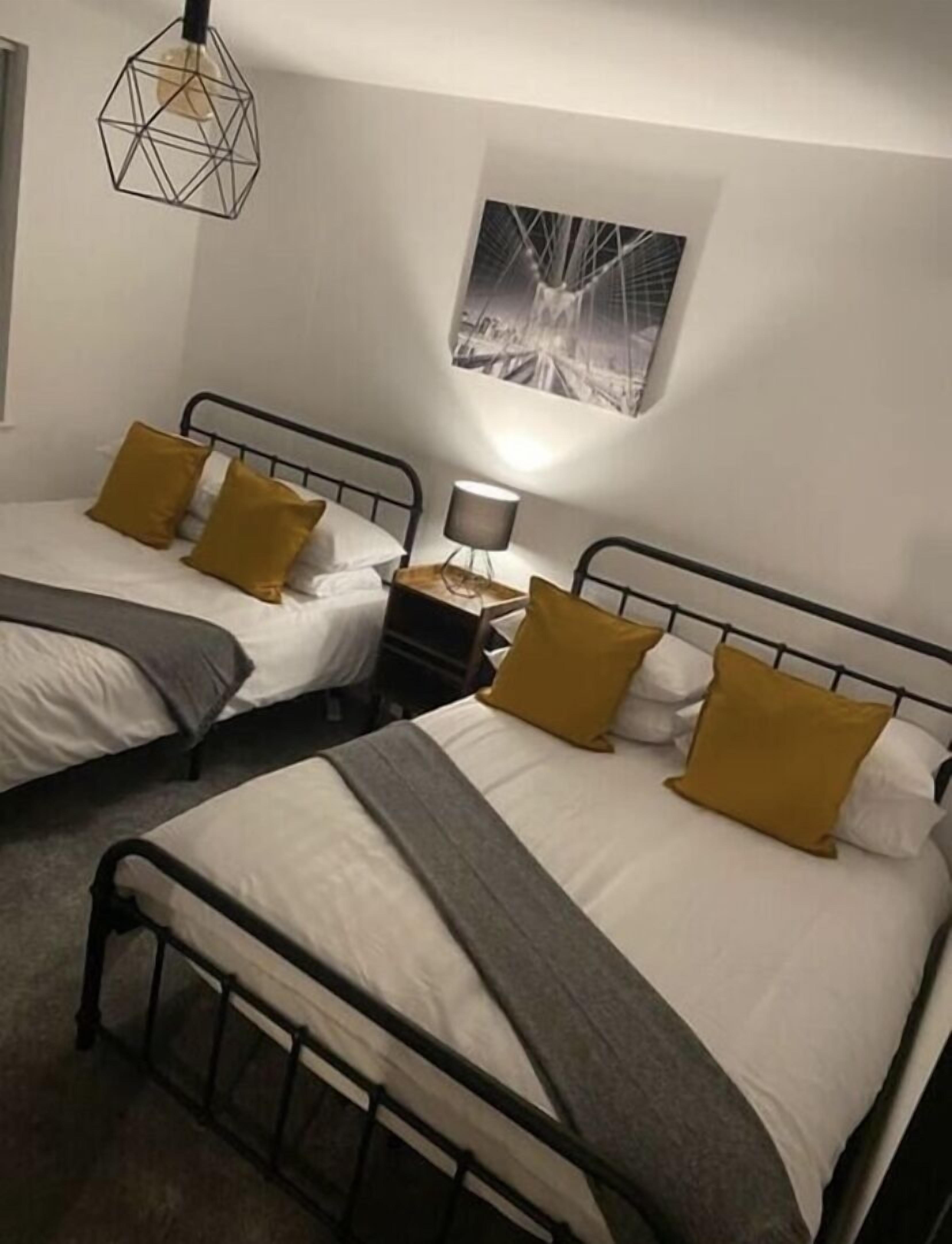 3 bedrooms, iron/ironing board, free WiFi, bed sheets