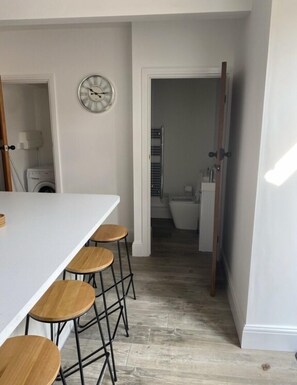 Interior - Modern Refurb *Free Parking*Racecourse* A1 & M18. (South Yorkshire)