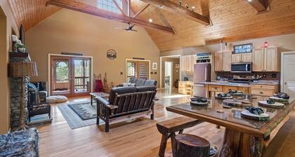 Sleepy Creek Getaway! Hot tub & Sauna