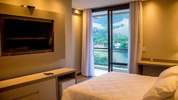 Quadrupla Deluxe | Biancheria da letto ipoallergenica, minibar, una cassaforte in camera