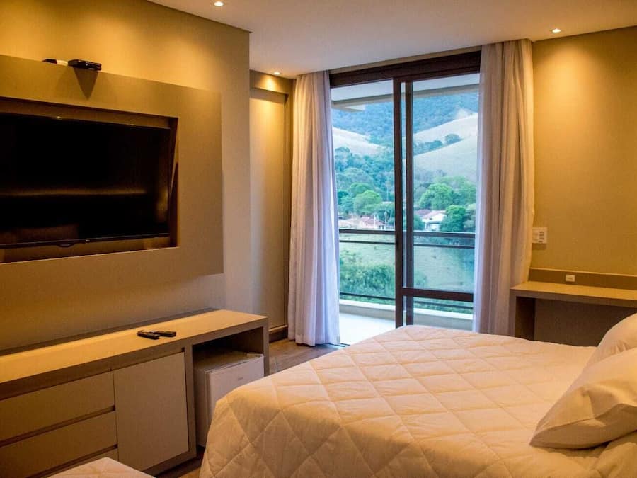 Quadrupla Deluxe | Biancheria da letto ipoallergenica, minibar, una cassaforte in camera