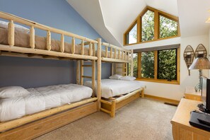 3 chambres, accès au Wi-Fi (inclus), literie fournie