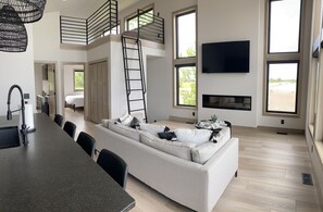 4 habitaciones, tabla de planchar con plancha y wifi gratis