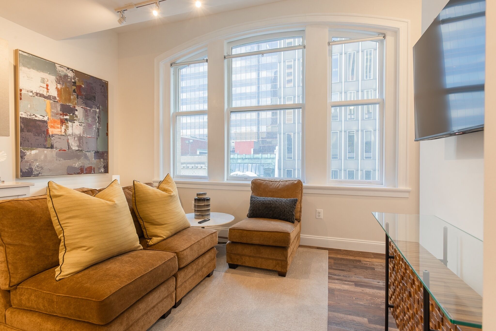 Inner Harbor's Best Furnished Luxury Apartments by RedAwning