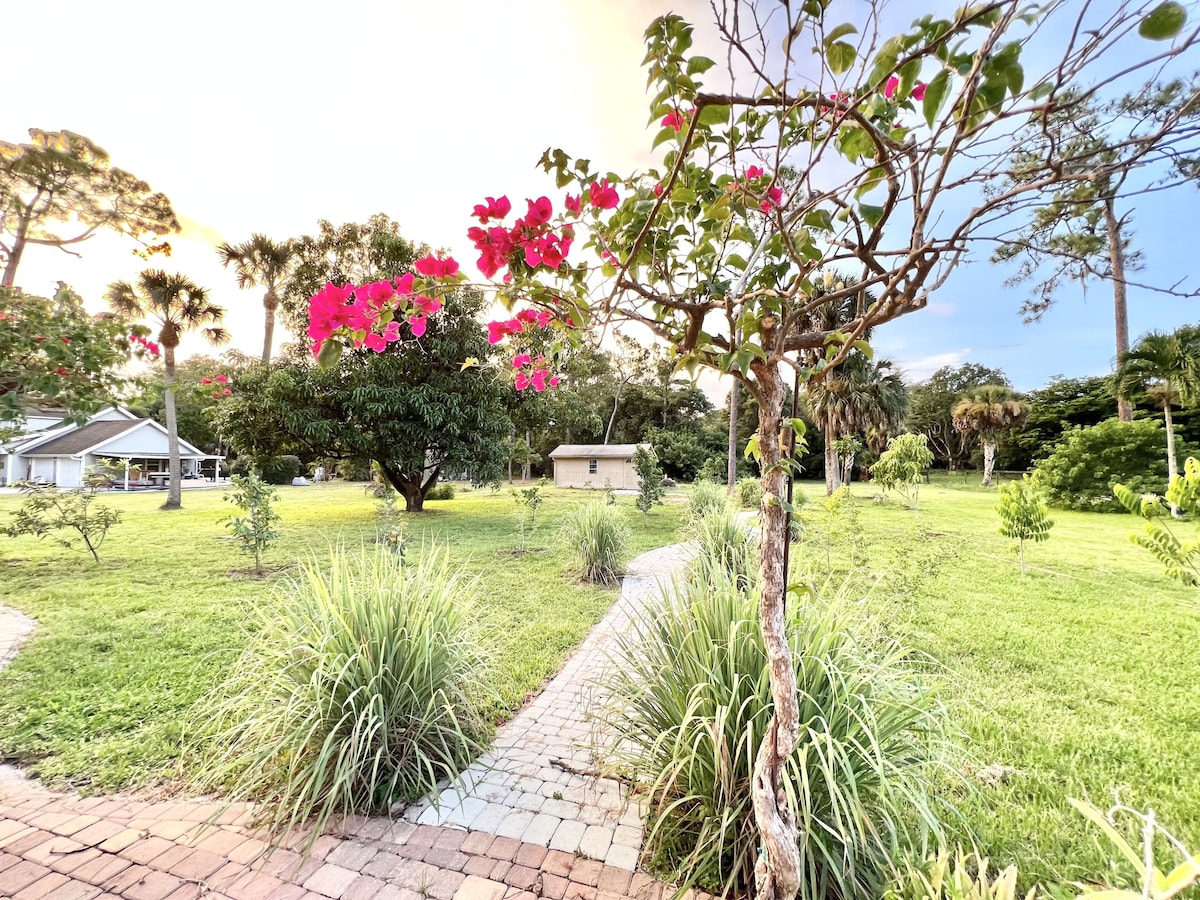 Photo 22 of Naples Getaway House