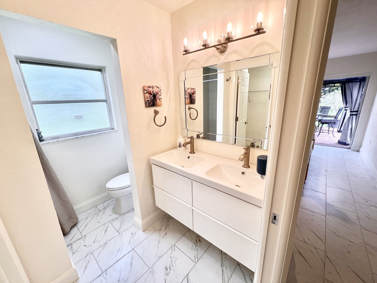Photo 16 of Naples Getaway House