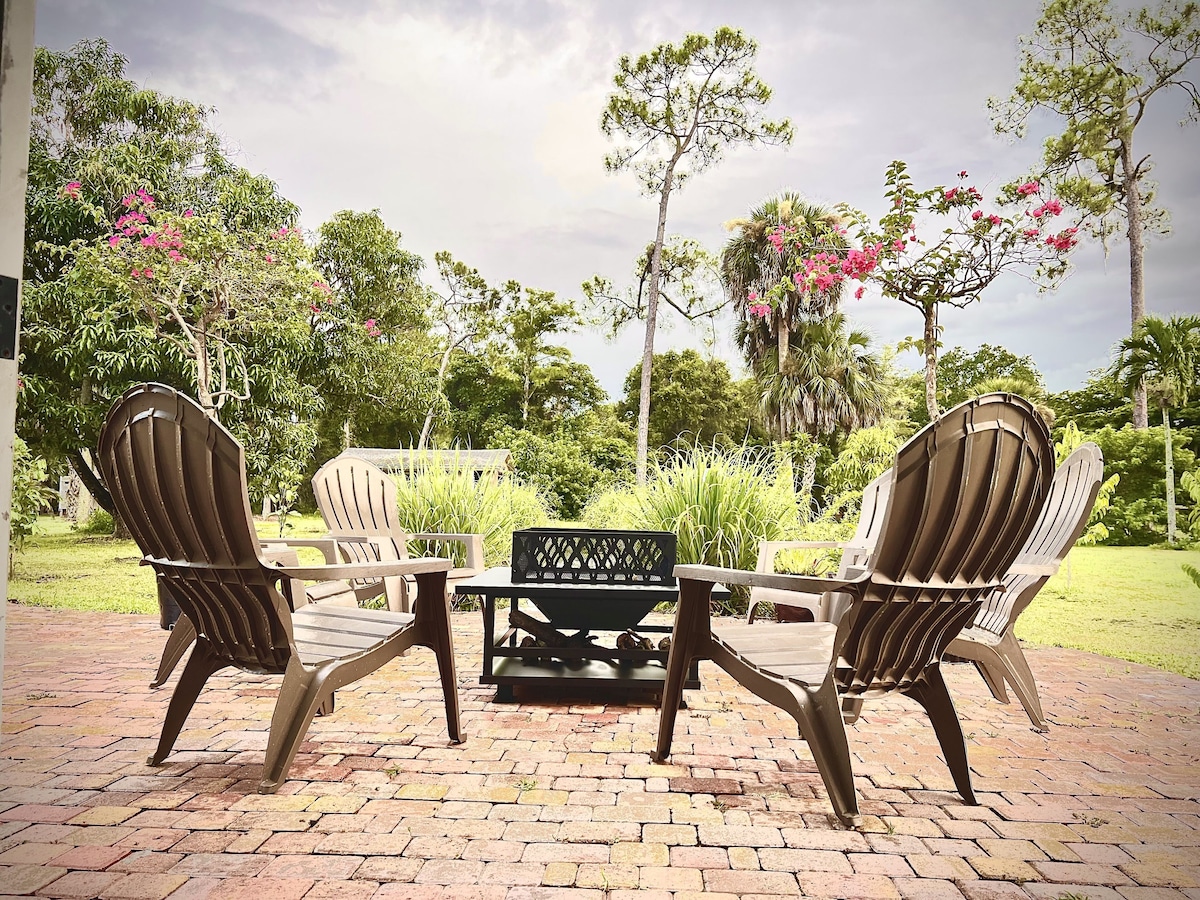 Photo 2 of Naples Getaway House