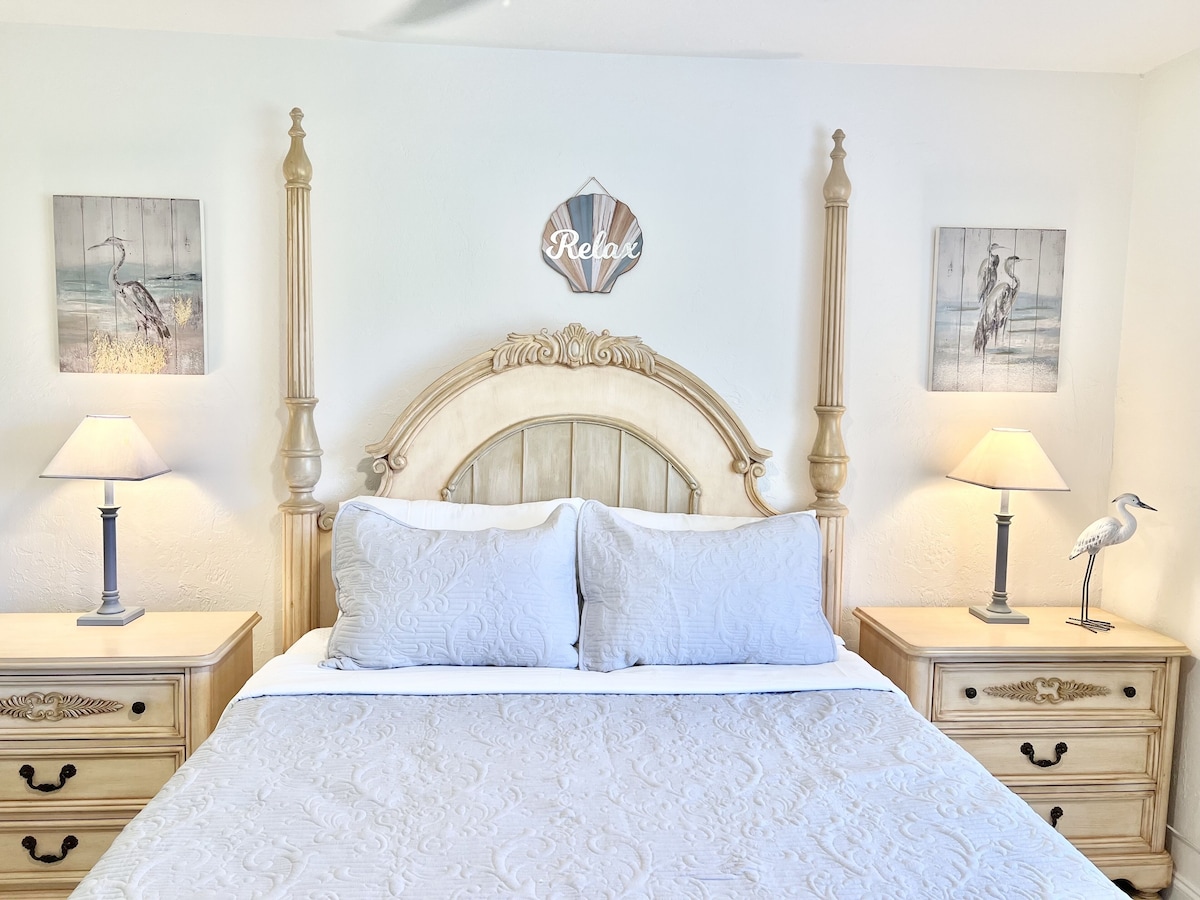 Photo 18 of Naples Getaway House