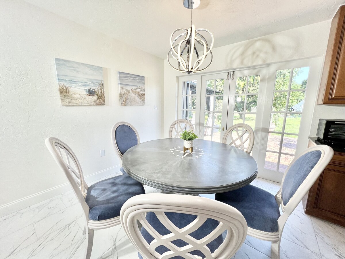 Photo 11 of Naples Getaway House