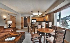Unclassified image, 5 of 12, button - Beautiful Mountain View Ski Lodge (Park City)