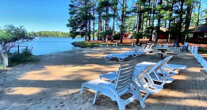 Beautiful Lake View Cabin with Private Beaches