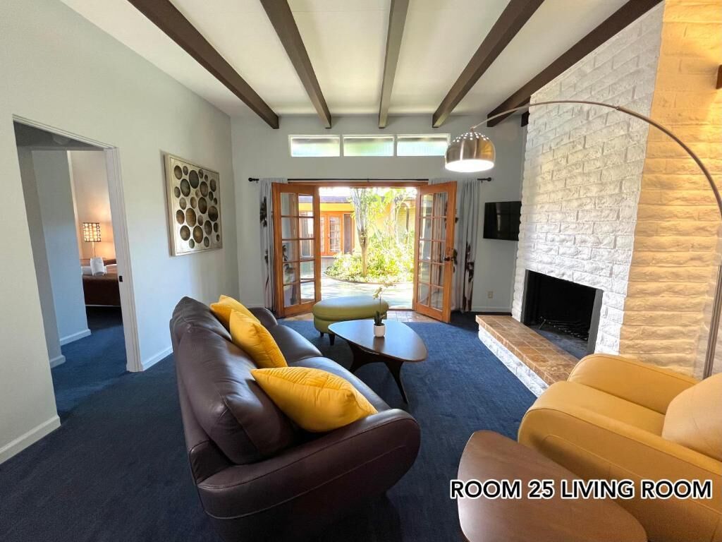 smart tv, streaming services