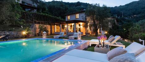 Villa, fumadores | 4 dormitorios