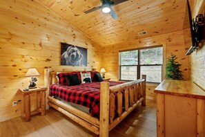 2 bedrooms, iron/ironing board, travel crib, free WiFi