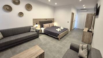 Deluxe Double Room, Pool Access