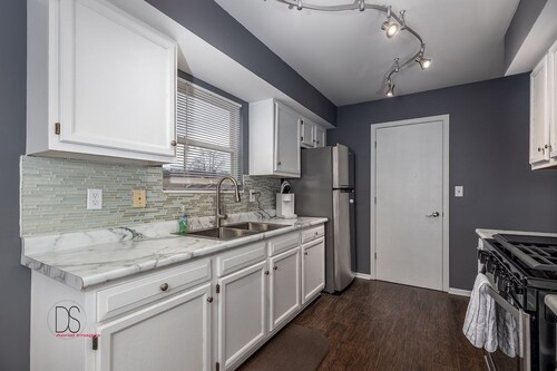 Ottawa Apartment - Best Location!