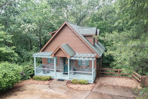 Cabin Helen's Hideaway