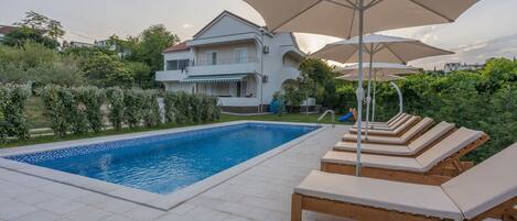 Udendørs pool, opvarmet pool