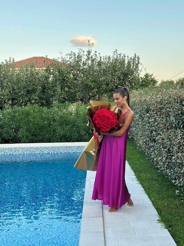 Captivating 4BD Villa with Outdoor Pool and Garden