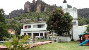 Unclassified image, 4 of 44, button - Hotel Puerto Villamar (Tepoztlán)