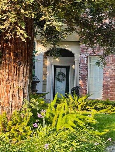 "The Andalusian Manor" Private Luxury Suite