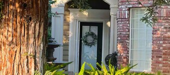 "The Andalusian Manor" Private Luxury Suite