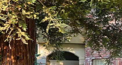 "The Andalusian Manor" Private Luxury Suite